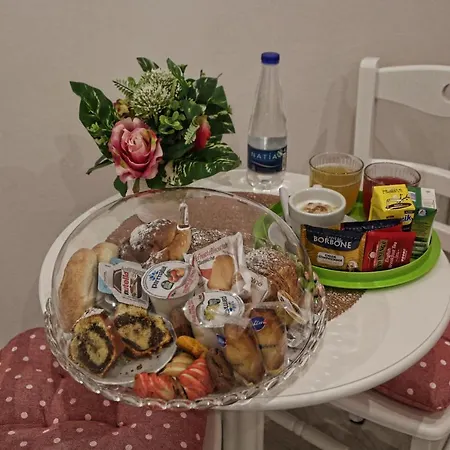 Bed & Breakfast Maison Nilo 15 3*