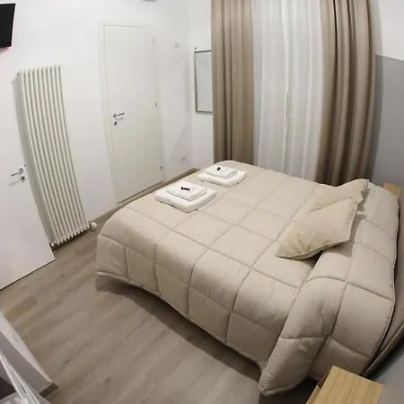 Bed & Breakfast Maison Nilo 15 3*