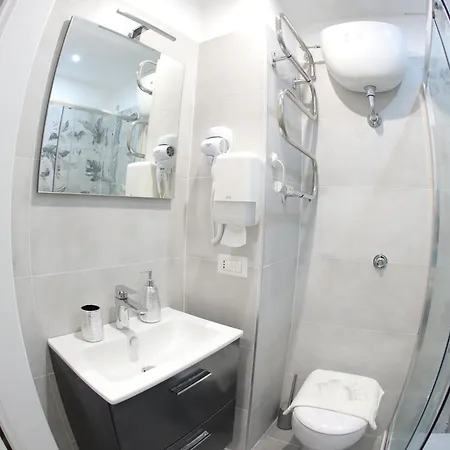 לינה וארוחת בוקר Maison Nilo 15 3*